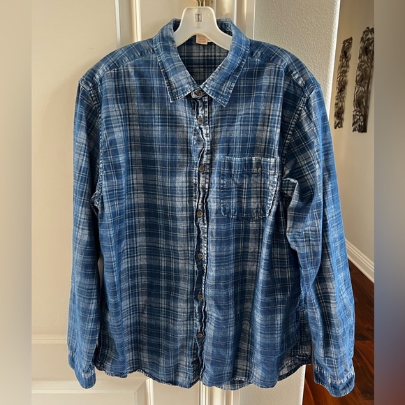 Carbon2Cobalt Other - Men’s Large Blue Lightweight Corduroy Button Down Shirt